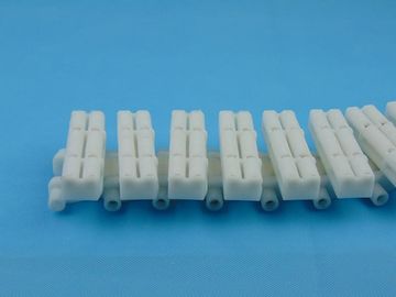 Flexible conveyor chains LF83 flat top chains with cleats materials acetal acetal white